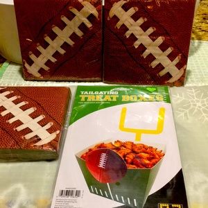 Football 5 Pc Party pack NEW 72 2-Ply Napkins 2 Matching Goal post Treat Boxes